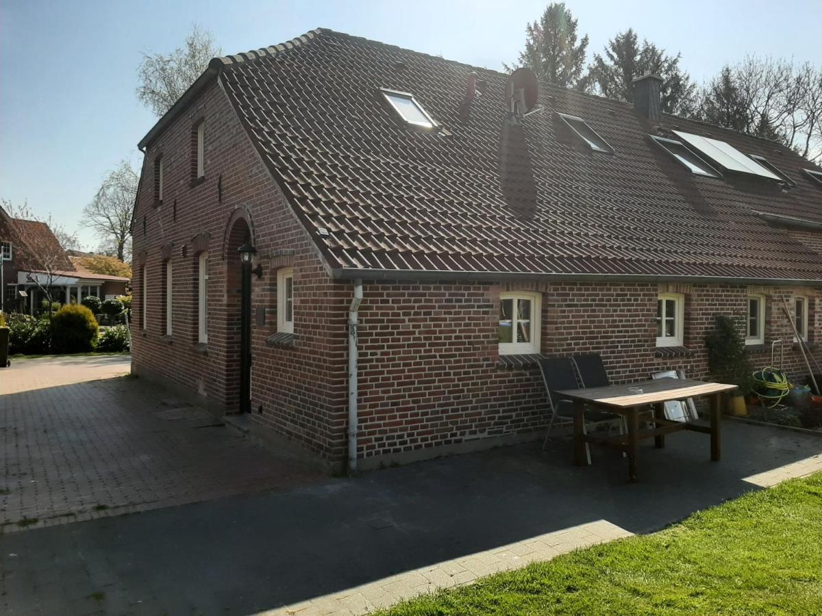 Ferienwohnung Rendelchen Großheide Екстериор снимка